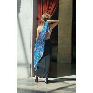 Vintage Blossoming Elegance: Echo's Colorful Floral Wool Scarf from Japan